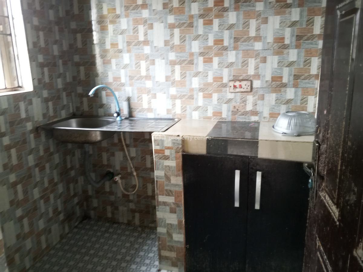 1 Bedroom and Parlor Mini Flat Upstairs, Ologufe After Leadforth Gate School, Awoyaya, Ibeju Lekki, Lagos, Mini Flat (room and Parlour) for Rent