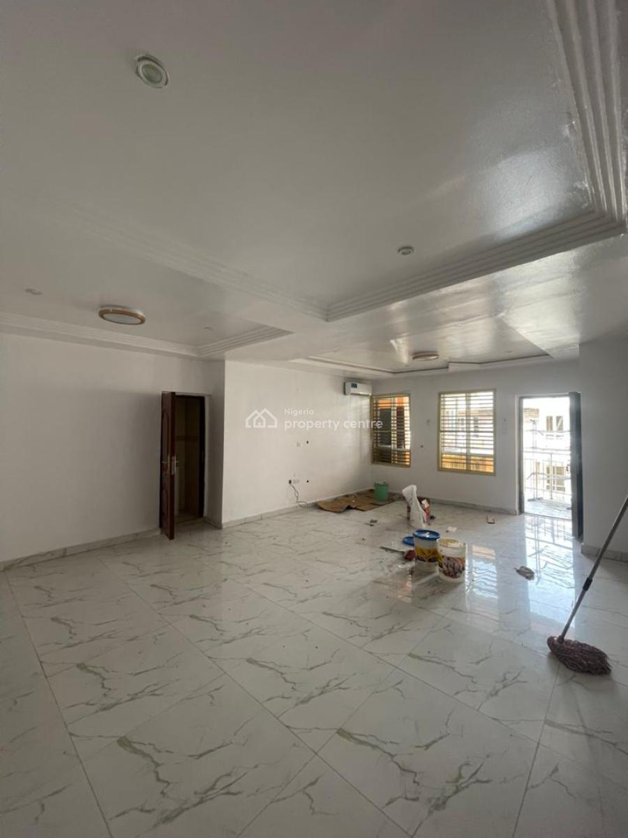 Well Renovated 3 Bedroom Apartment, Ologolo, Lekki, Lagos, Flat / Apartment for Rent