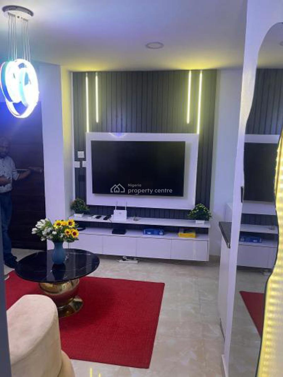Mini Flat, Ologolo, Lekki, Lagos, Mini Flat (room and Parlour) Short Let