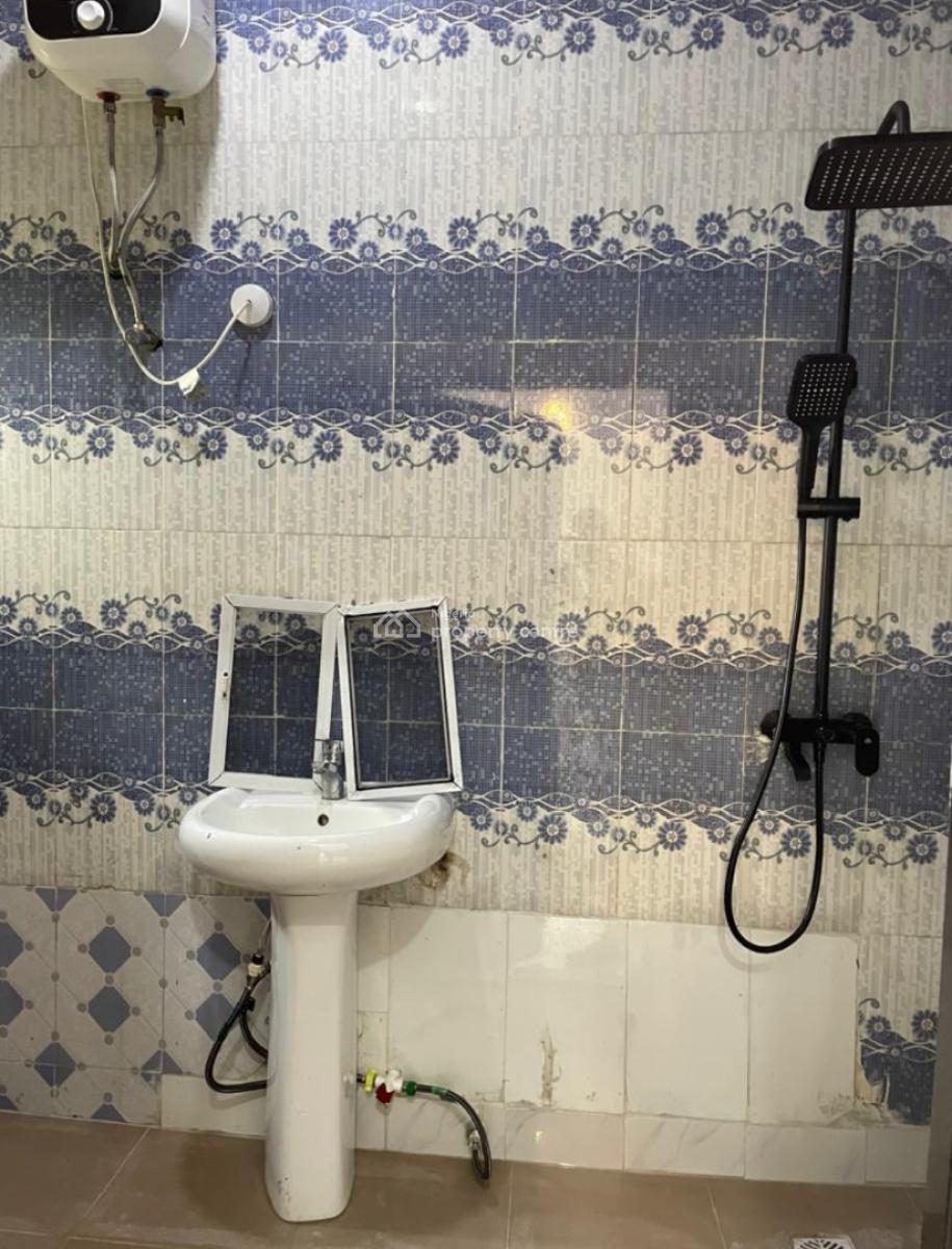 Luxury Studio Service Apartment, Paradise 3 Estate Chevron Drive Opposite Ebano Supermarket, Lekki, Lagos, Self Contain (single Rooms) for Rent