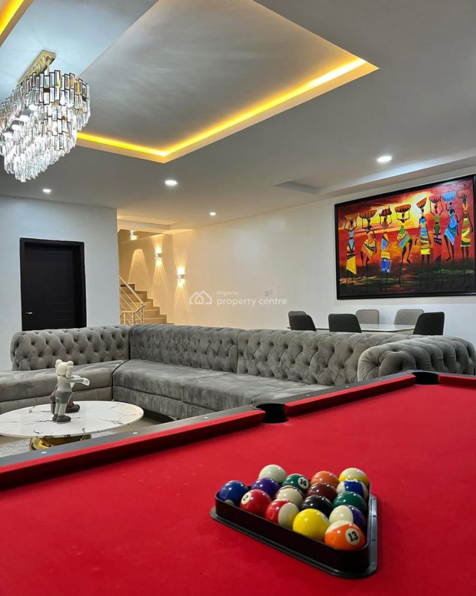 Luxury 4 Bedrooms with Ps5 and Snooker, Lekki Phase 1, Lekki, Lagos, Flat / Apartment Short Let