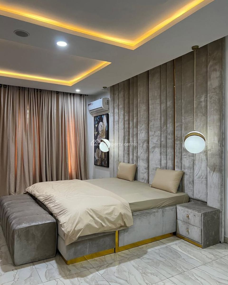 Luxury 4 Bedrooms with Ps5 and Snooker, Lekki Phase 1, Lekki, Lagos, Flat / Apartment Short Let