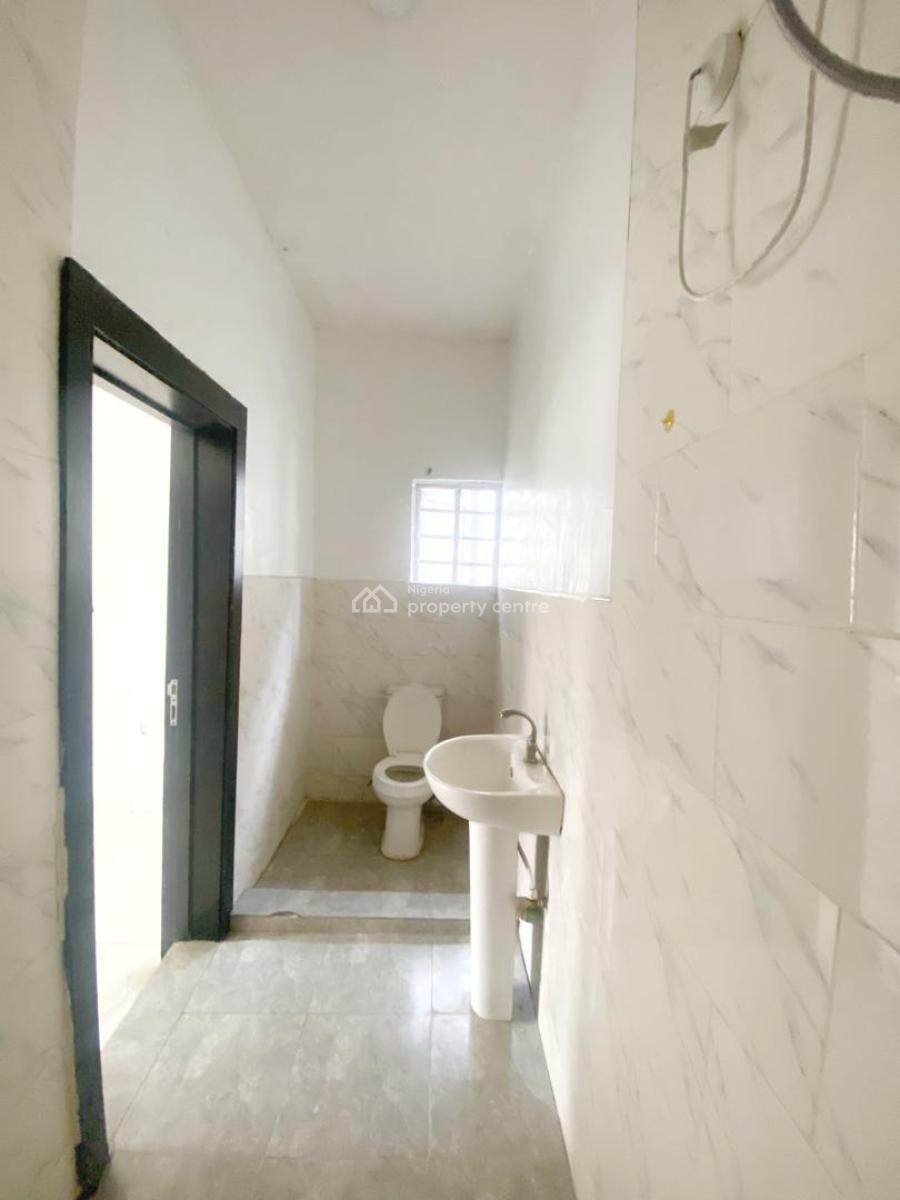 Luxury & Well Maintained 4 Bedroom Semi Detached Duplex, Gra Phase 1, Magodo, Lagos, Semi-detached Duplex for Rent