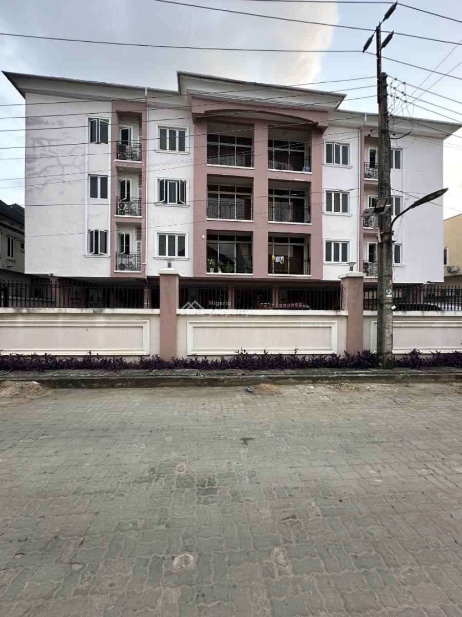 Spacious 3 Bedroom Flat, Chevron, Lekki, Lagos, Flat / Apartment for Rent