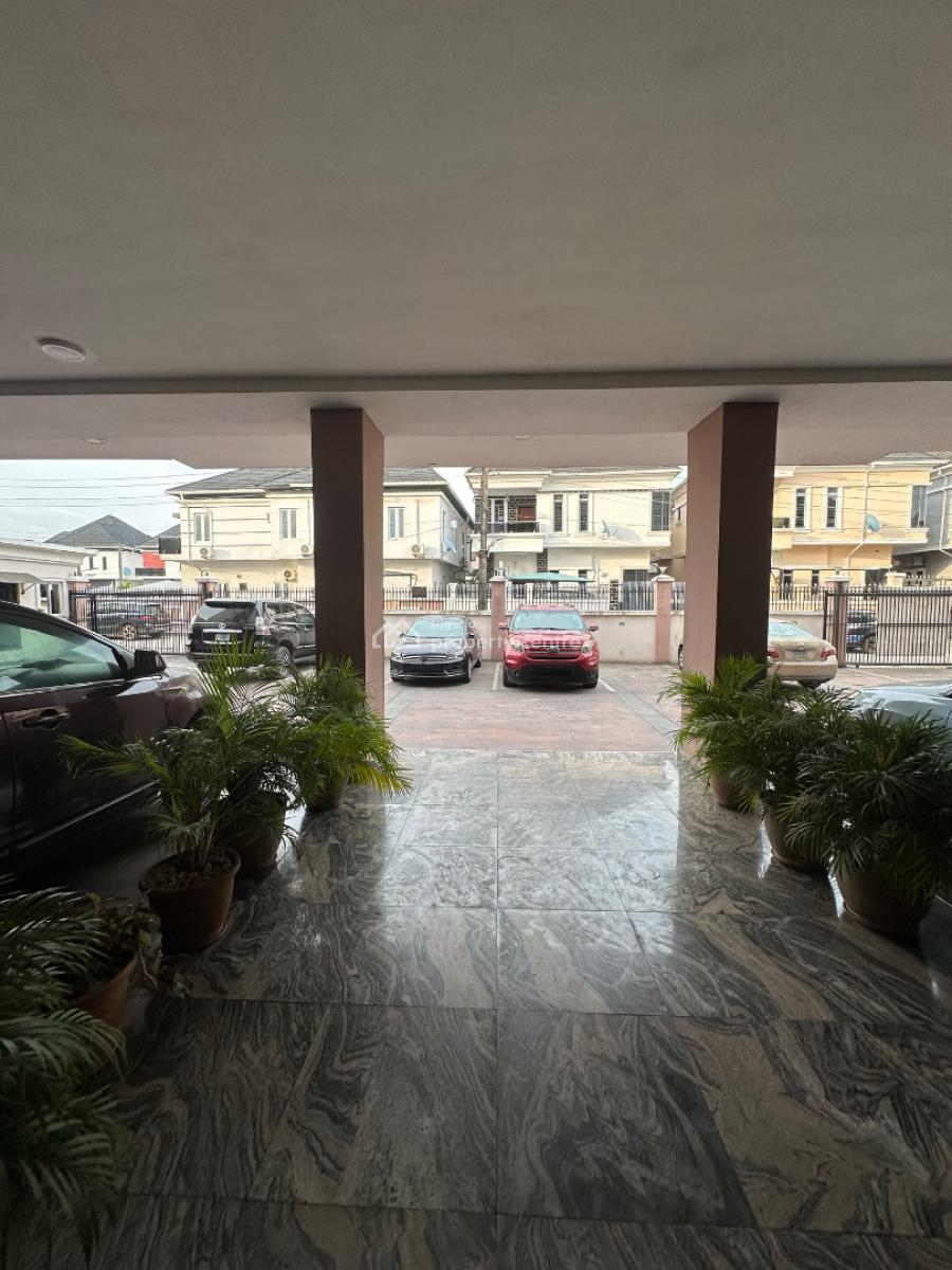 Spacious 3 Bedroom Flat, Chevron, Lekki, Lagos, Flat / Apartment for Rent
