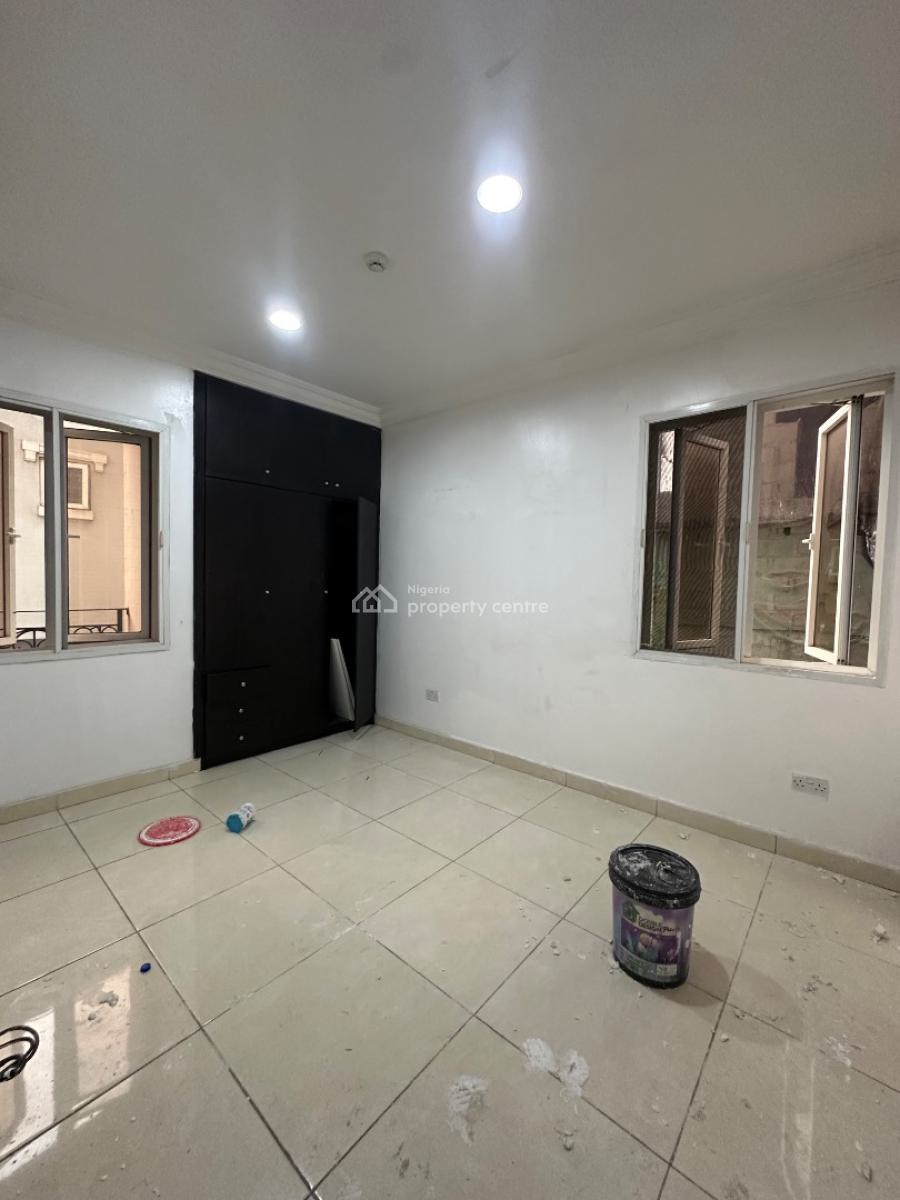 Spacious 3 Bedroom Flat, Chevron, Lekki, Lagos, Flat / Apartment for Rent