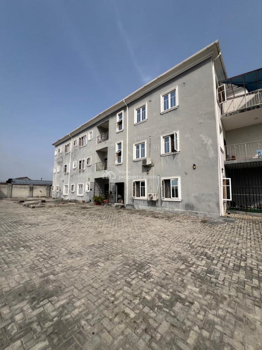 Standard 2 Bedroom Apartment in a Good Neighborhood, Mobile Road, Ilaje, Ajah, Lagos, Flat / Apartment for Rent
