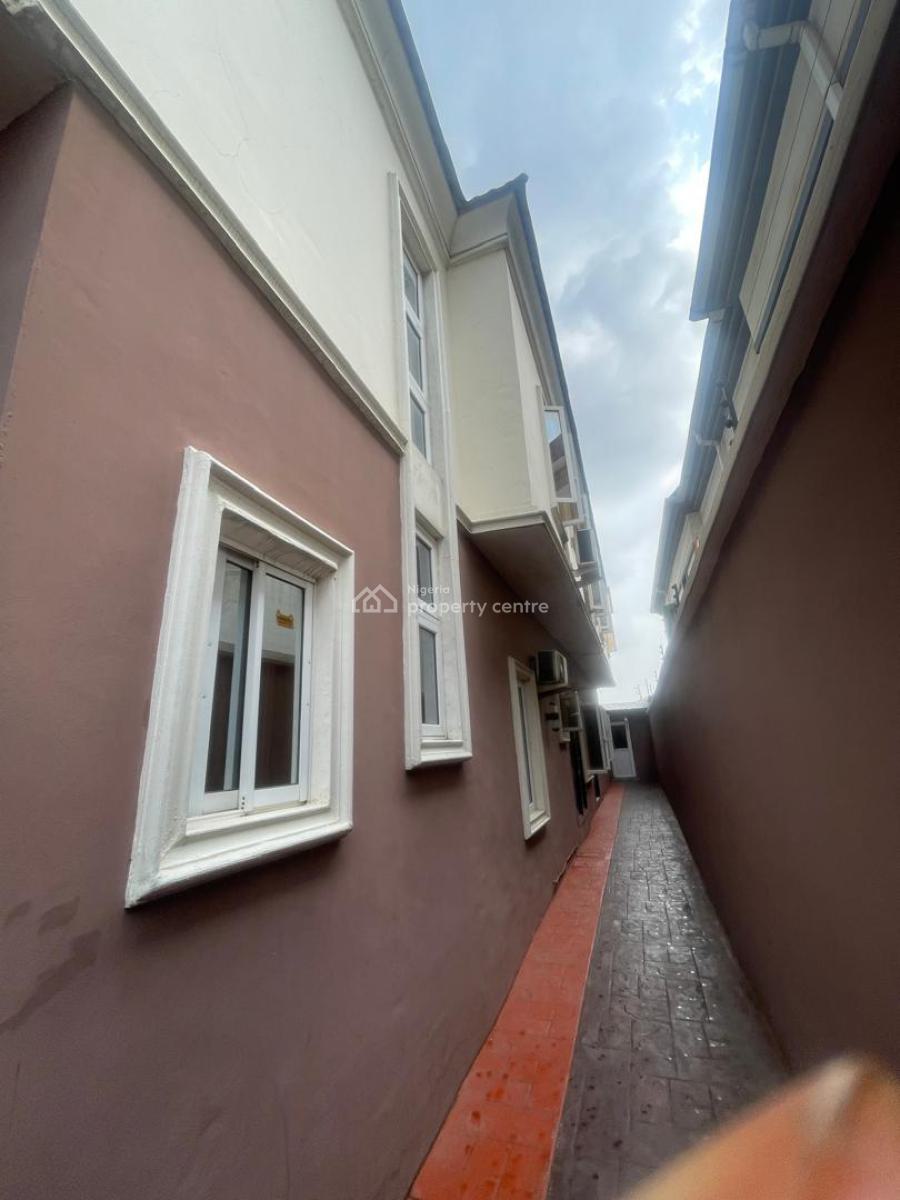 Luxury 2 Bedroom Flat, Olowora, Magodo, Lagos, Flat / Apartment for Rent