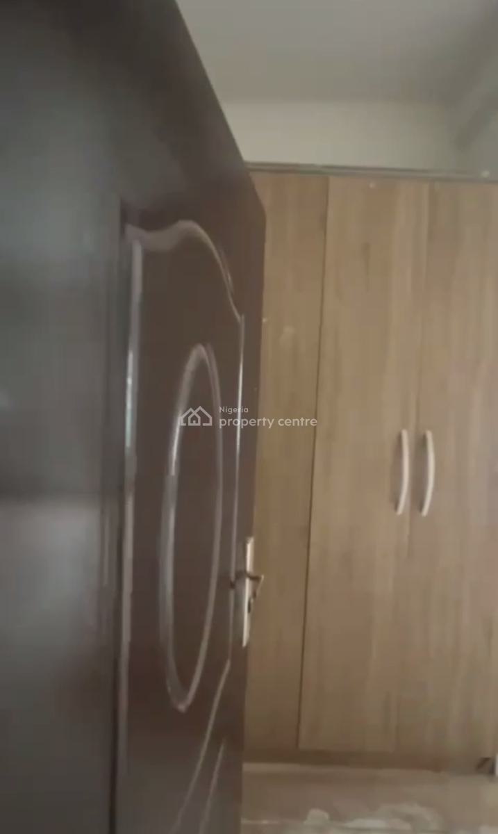 Classic 3 Bedroom Flat, Wuye, Abuja, Flat / Apartment for Rent