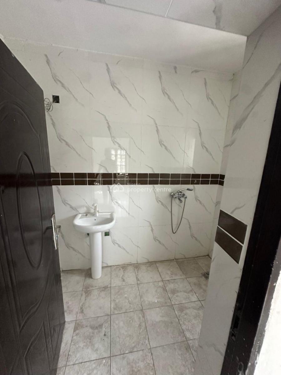 Standard 3 Bedroom Apartment in a Secured Neighborhood, Ikota Villa Estate, Ikota, Lekki, Lagos, Flat / Apartment for Rent