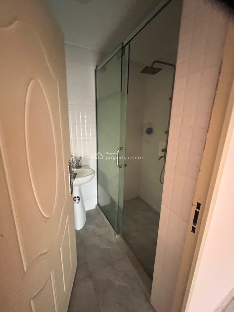 Newly Renovated 3 Bedroom Apartment, Ilasan, Ikate, Lekki, Lagos, Flat / Apartment for Rent