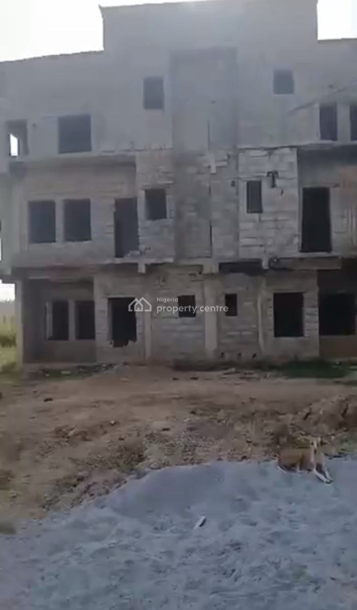 Distress 4 Bedroom Terraces Duplex (carcass), Gudu, Abuja, Terraced Duplex for Sale