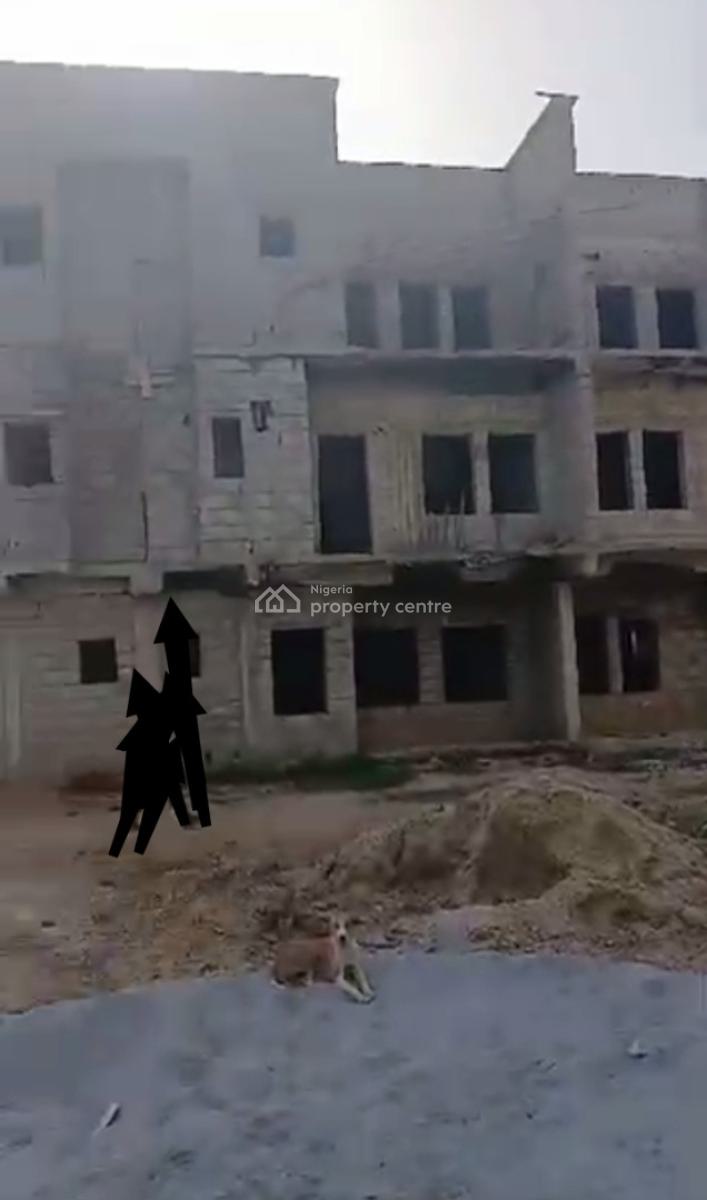 Distress 4 Bedroom Terraces Duplex (carcass), Gudu, Abuja, Terraced Duplex for Sale