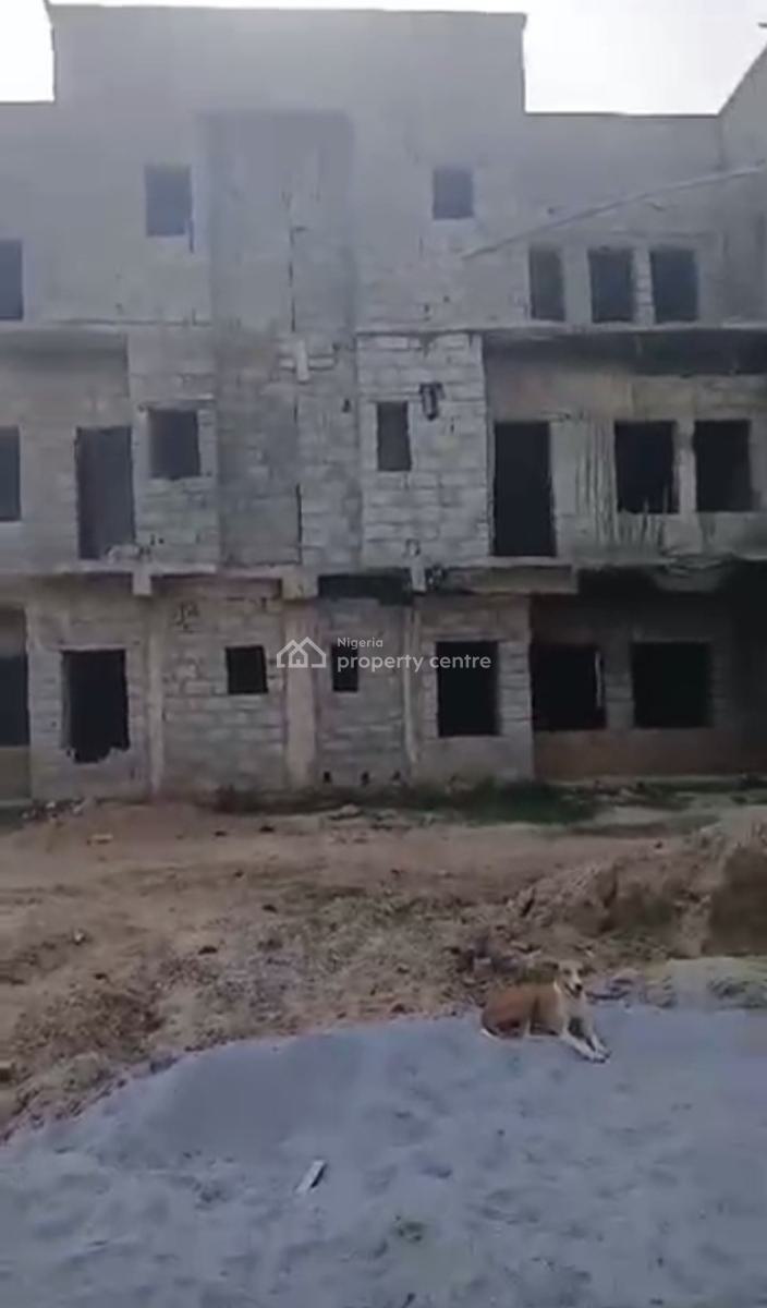 Distress 4 Bedroom Terraces Duplex (carcass), Gudu, Abuja, Terraced Duplex for Sale