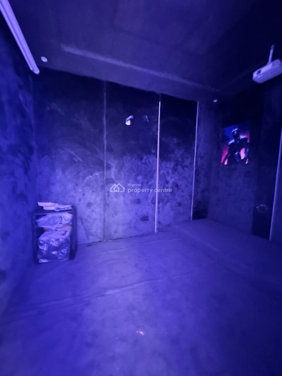 High- End Luxurious 5 Bedroom Duplex + Bq, Pool, Gym & Cinema, Chevron, Lekki, Lagos, House for Sale
