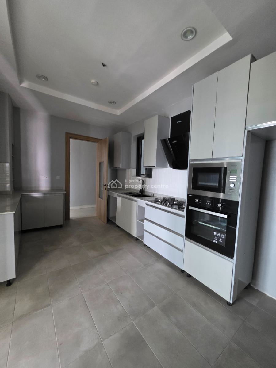 Affordable 3 Bedroom Apartment with Excellent Finishing, Lekki Phase 1, Lekki, Lagos, Flat / Apartment for Sale