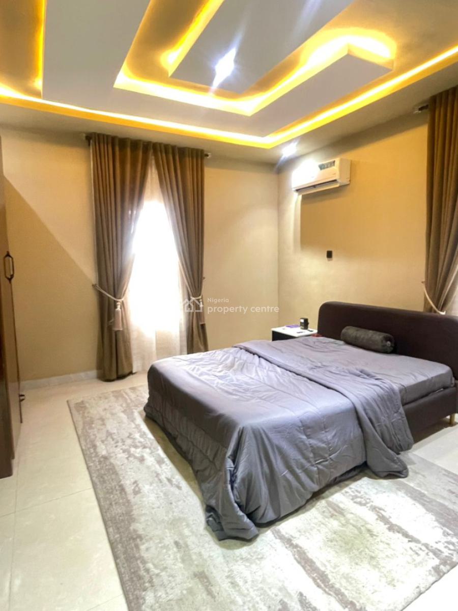 Luxurious 2 Bedrooms Apartment, Surulere, Lagos, Flat / Apartment Short Let