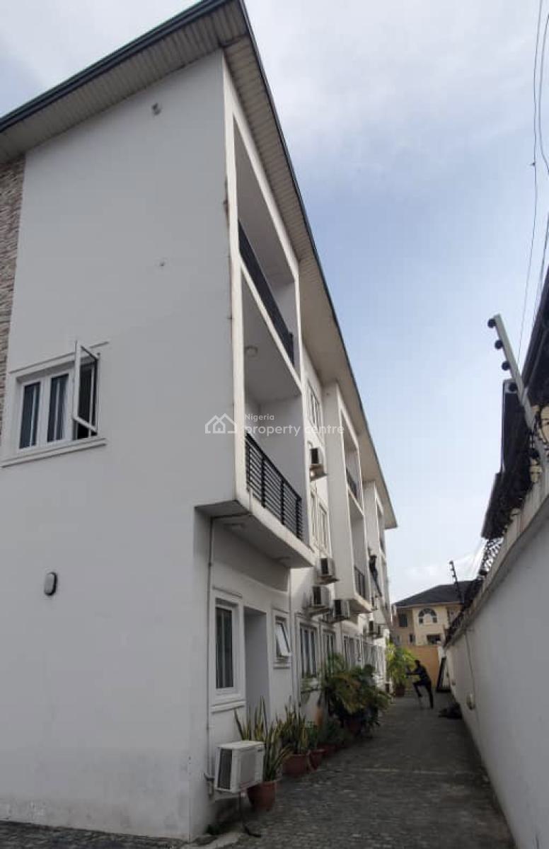 Luxury 3 Bedroom Terrace House with Bq, Off Emma Abimbola Cole, Lekki Phase 1, Lekki, Lagos, Terraced Duplex for Rent