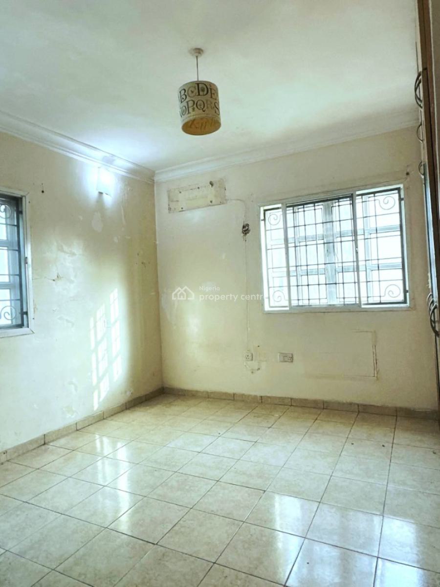 Well Maintained 5 Bedrooms Semi Detached Duplex, Lekki Phase 1, Lekki, Lagos, Semi-detached Duplex for Rent