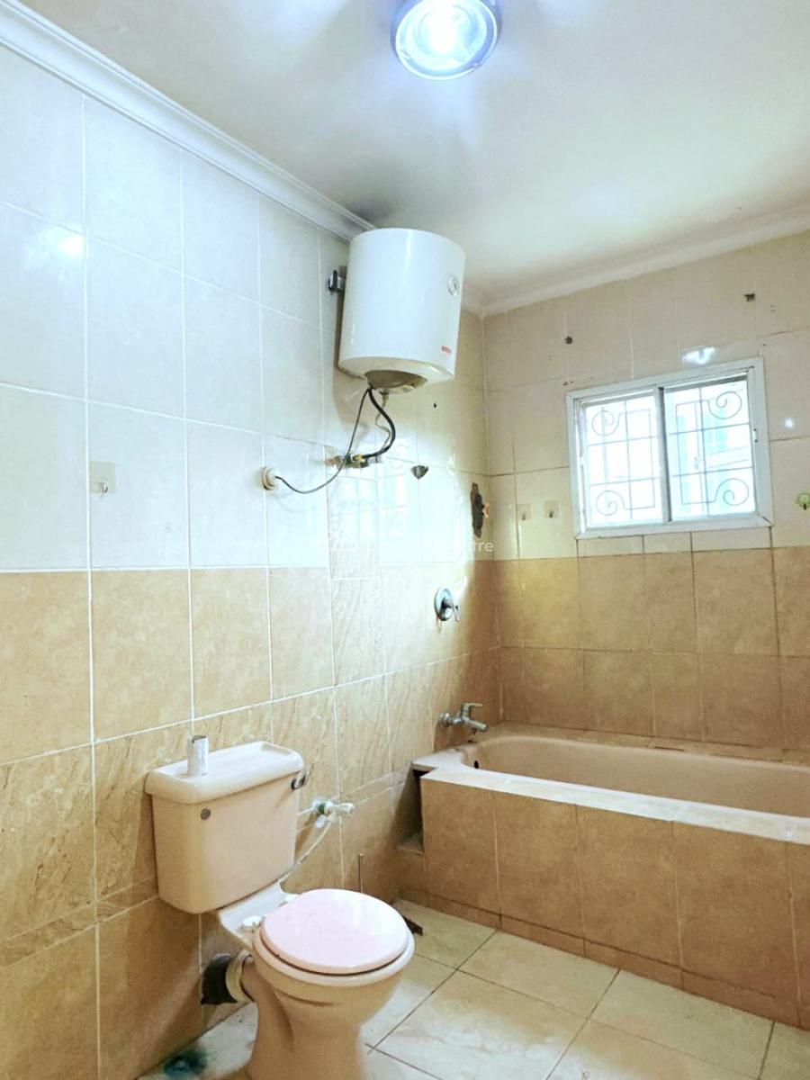 Well Maintained 5 Bedrooms Semi Detached Duplex, Lekki Phase 1, Lekki, Lagos, Semi-detached Duplex for Rent