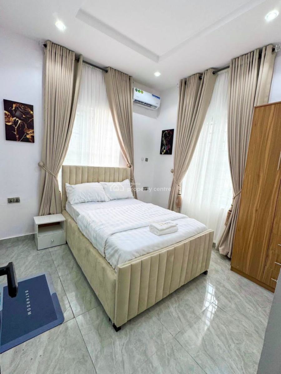Exquisite Furnished 2 Bedroom Apartment, Kilo, Surulere, Lagos, Flat / Apartment Short Let