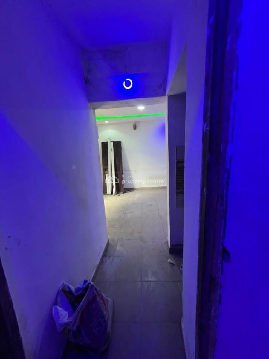Decent Mini Flat Available, Abule Oja, Yaba, Lagos, Flat / Apartment for Rent