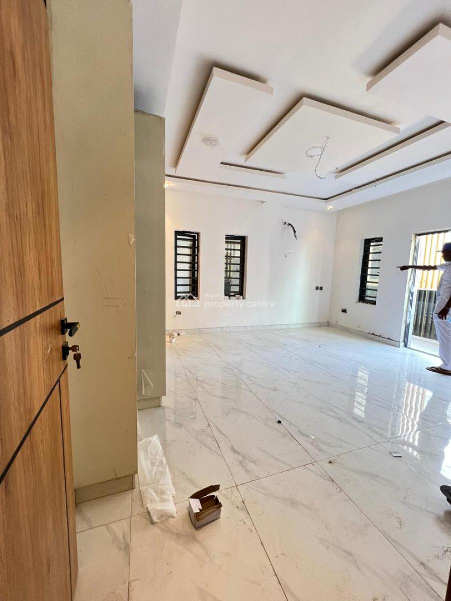 Nicely Finished 3 Bedroom Apartment with Pool, and Gym, Lekki Phase 1, Lekki, Lagos, Flat / Apartment for Sale