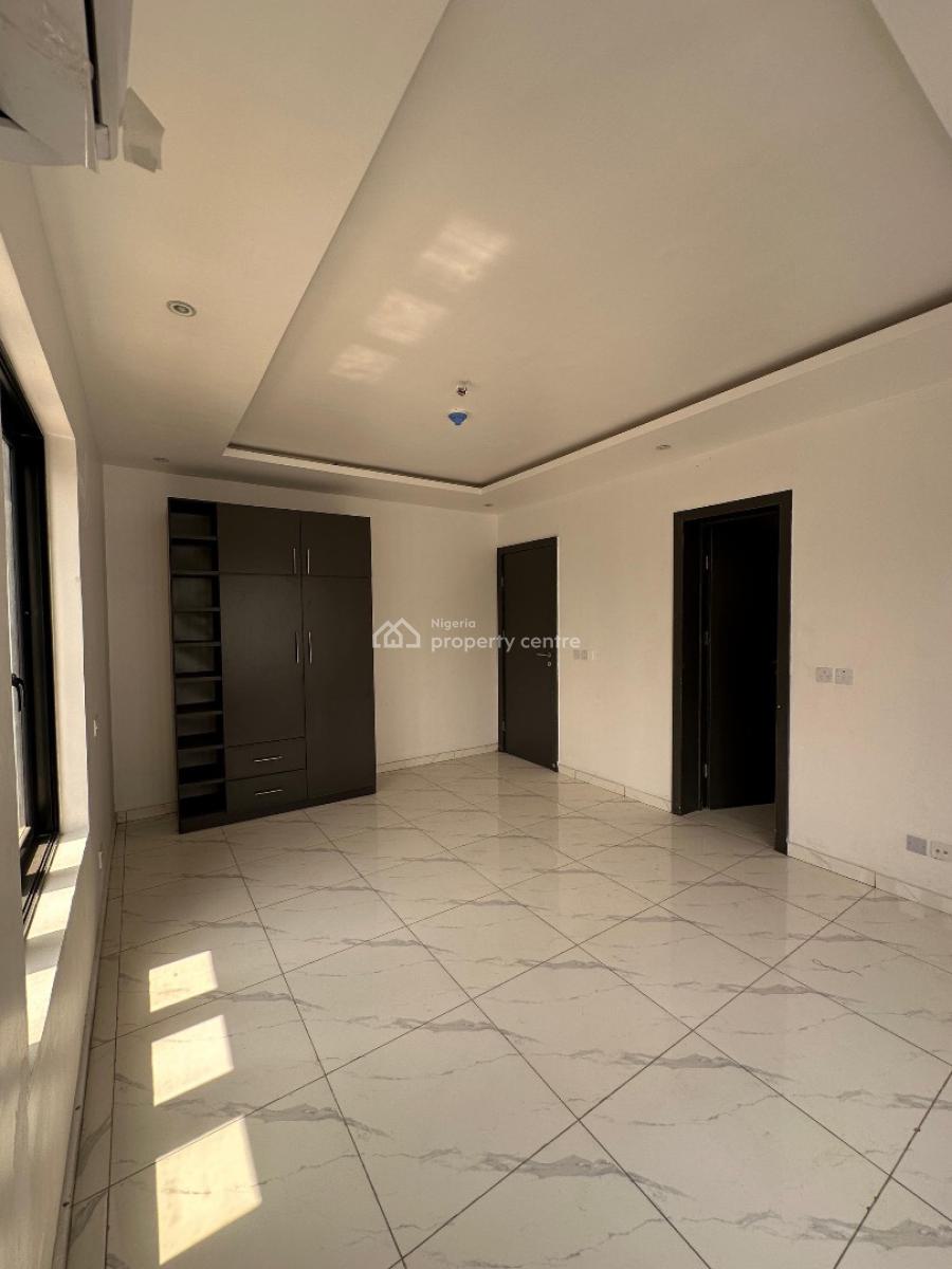 Luxury Spacious 2 Bedroom Apartment with Elevator, Lekki Phase 1, Lekki, Lagos, Flat / Apartment for Sale