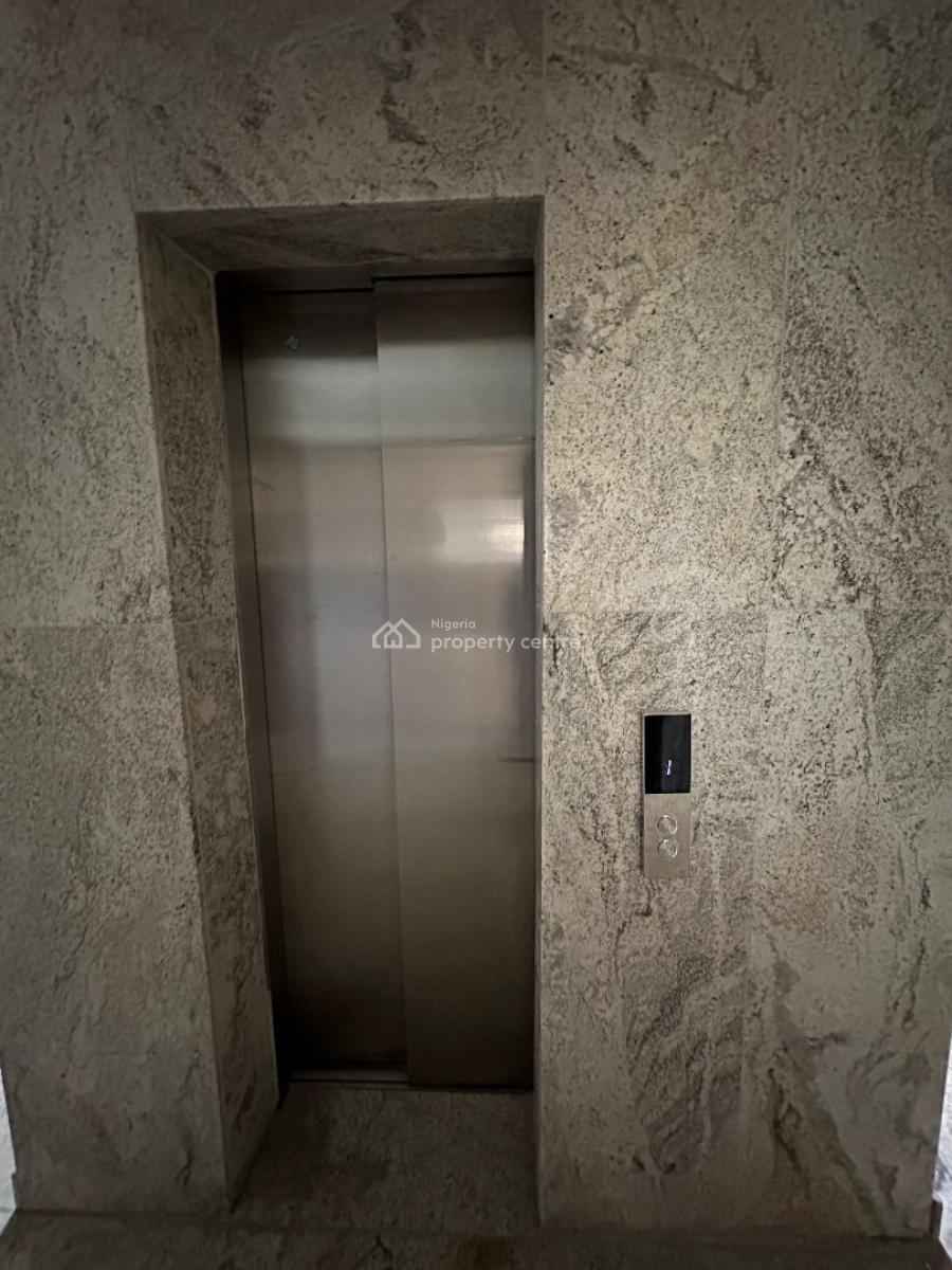 Luxury Spacious 2 Bedroom Apartment with Elevator, Lekki Phase 1, Lekki, Lagos, Flat / Apartment for Sale