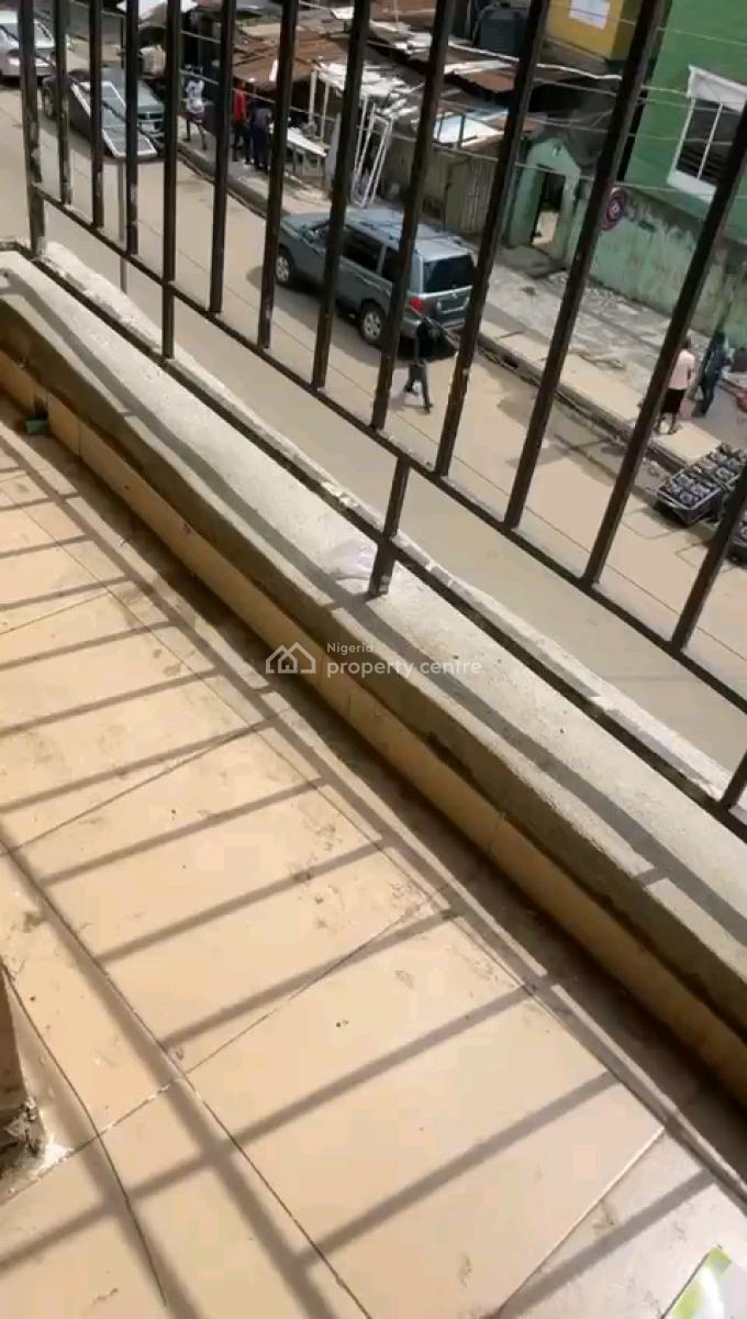 a Standard and Spacious Mini Flat, Adekunle, Yaba, Lagos, Mini Flat (room and Parlour) for Rent