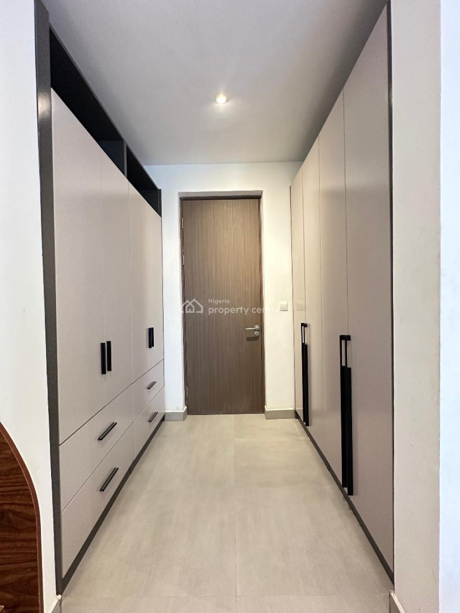 Spacious 2 Bedroom L with Bq, Pool, Gym, Laundry Mart, Supermarket, Lekki Phase 1, Lekki, Lagos, Flat / Apartment Joint Venture