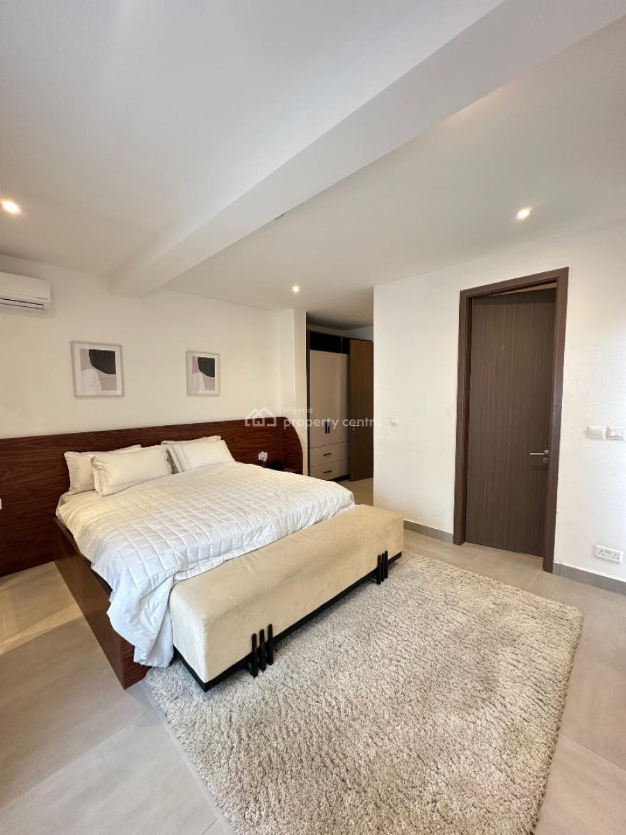 Spacious 3 Bedroom with Bq, Pool, Gym, Laundry Mart, Supermarket, Lekki Phase 1, Lekki, Lagos, Flat / Apartment for Sale