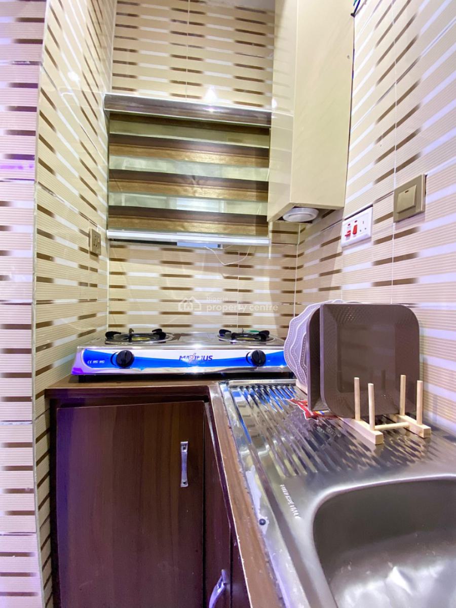 Luxury Self Contain, Off Herbert Macaulay Way, Ebute Metta East, Yaba, Lagos, Self Contain (single Rooms) Short Let