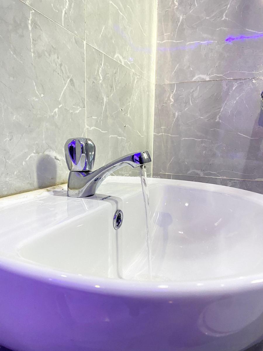 Luxury Self Contain, Off Herbert Macaulay Way, Ebute Metta East, Yaba, Lagos, Self Contain (single Rooms) Short Let