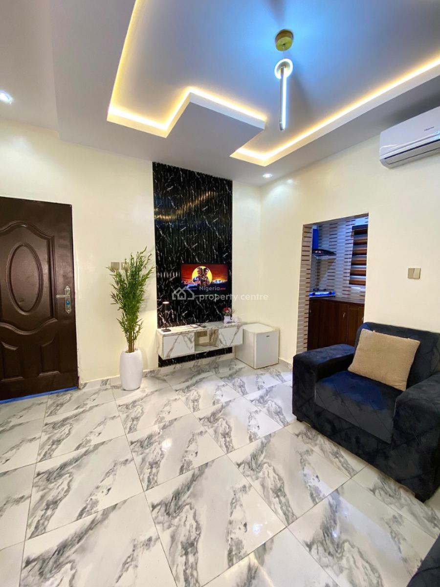 Premium Short-stay Apartments, Ebute Metta East, Yaba, Lagos, Mini Flat (room and Parlour) Short Let