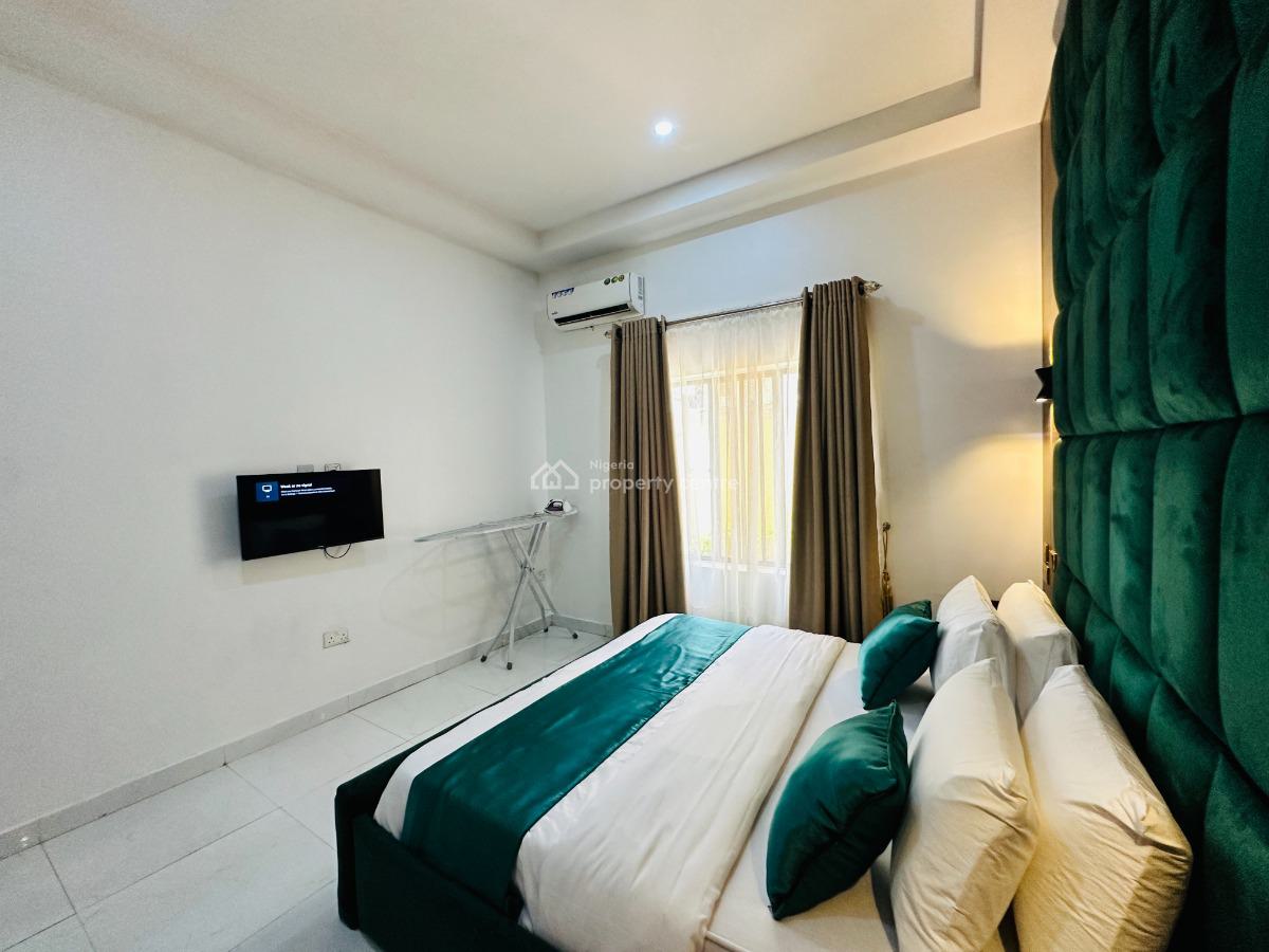 Emerald 1 Bed Apartment, Freedom Way, Lekki Phase 1, Lekki, Lagos, Flat / Apartment Short Let