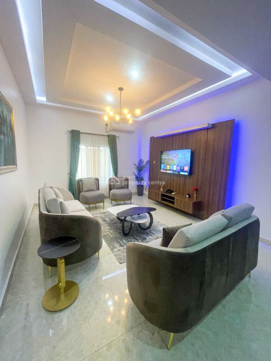 Vacation Emerald 1 Bedroom Apartment, Freedom Way, Lekki Phase 1, Lekki, Lagos, Flat / Apartment Short Let