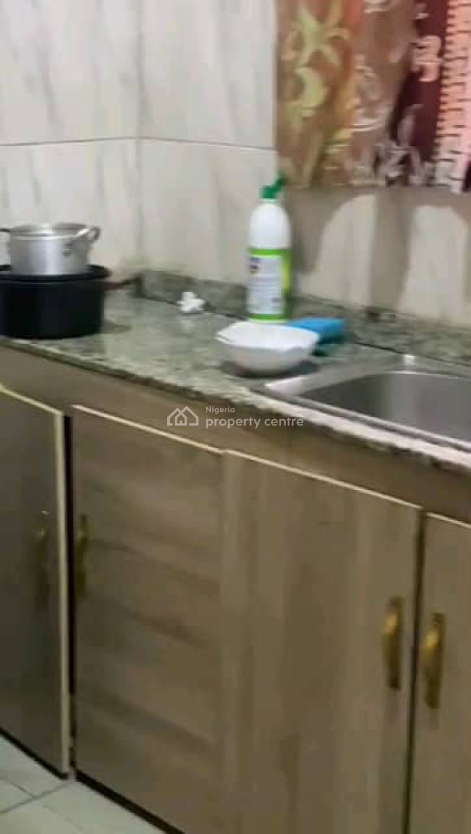 2 Bedroom Flat, Gaduwa, Abuja, Block of Flats for Sale