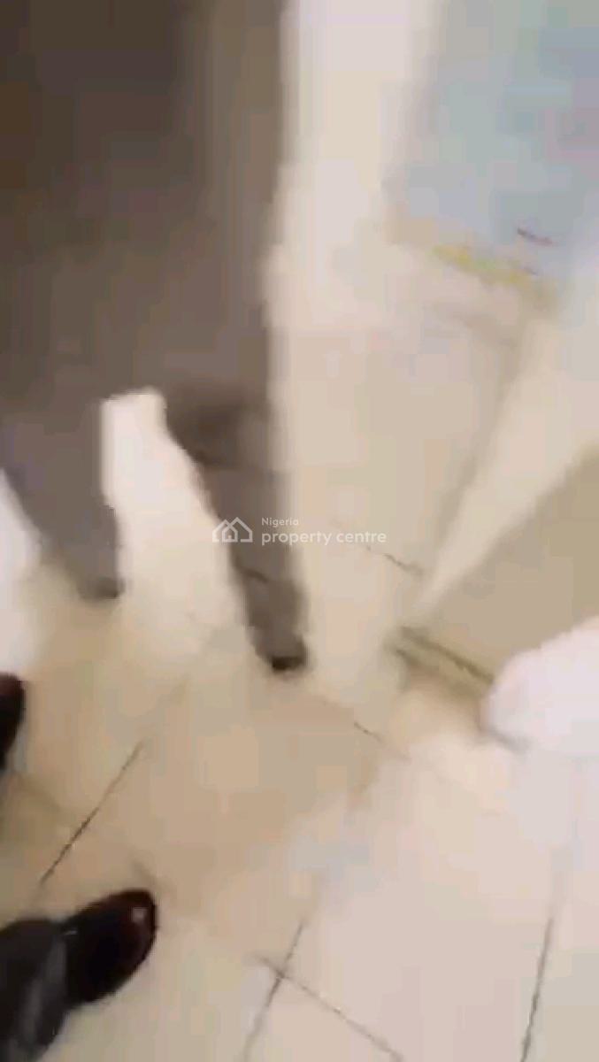 Mini Flat. Up Floor, Off Pedro Road, Shomolu, Lagos, Mini Flat (room and Parlour) for Rent