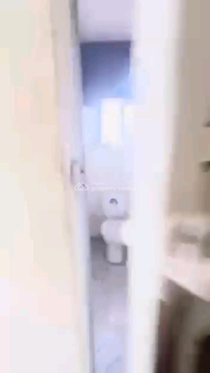 Mini Flat. Up Floor, Off Pedro Road, Shomolu, Lagos, Mini Flat (room and Parlour) for Rent