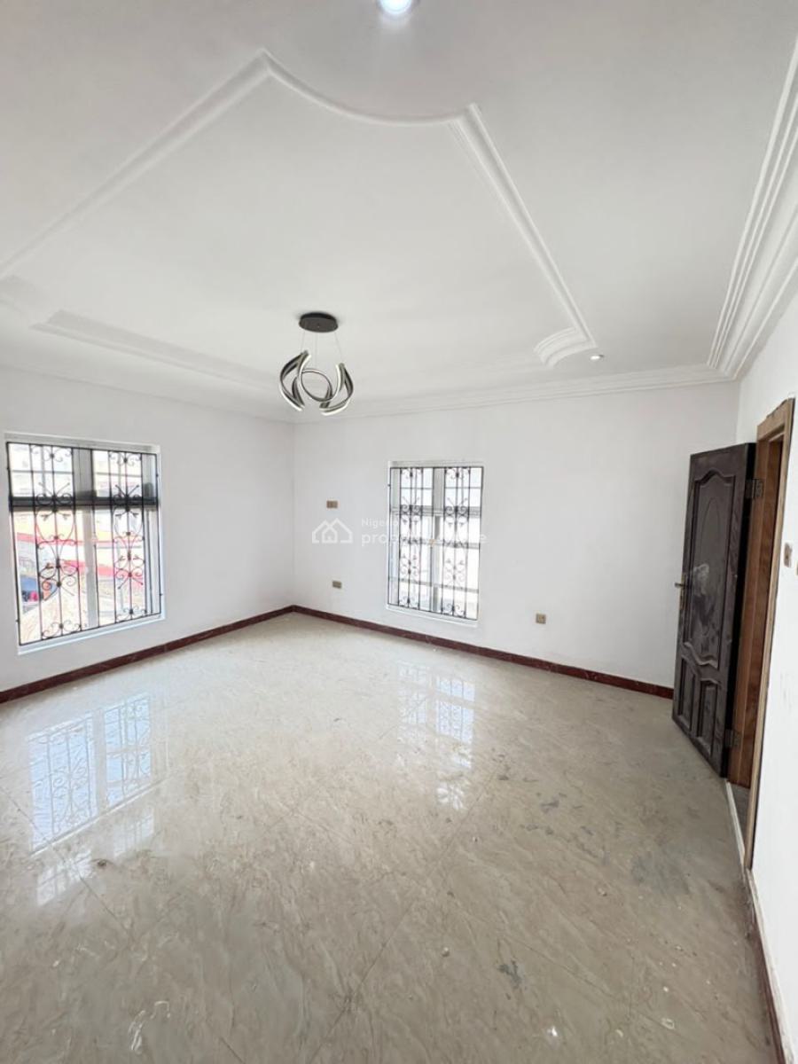 Spacious 3 Bedrooms Apartment, Lekki Phase 1, Lekki, Lagos, Flat / Apartment for Rent
