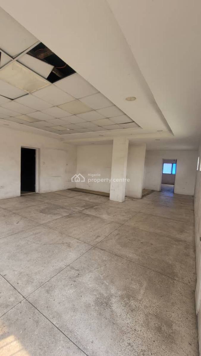 15sqm Office Space with 3 Toilet, Along Ogudu Road, Opposite Poris Bank, Ogudu, Lagos, Office Space for Rent