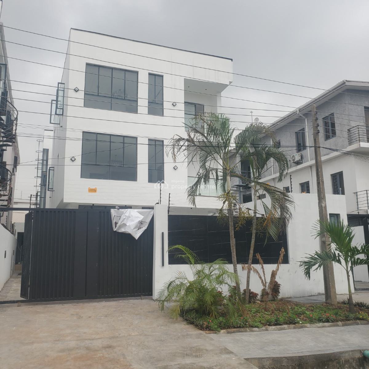 Exquisite 5bedroom Duplex with a Bq in a Secured Vicinity, Lekki Phase 1, Lekki, Lagos, House for Sale
