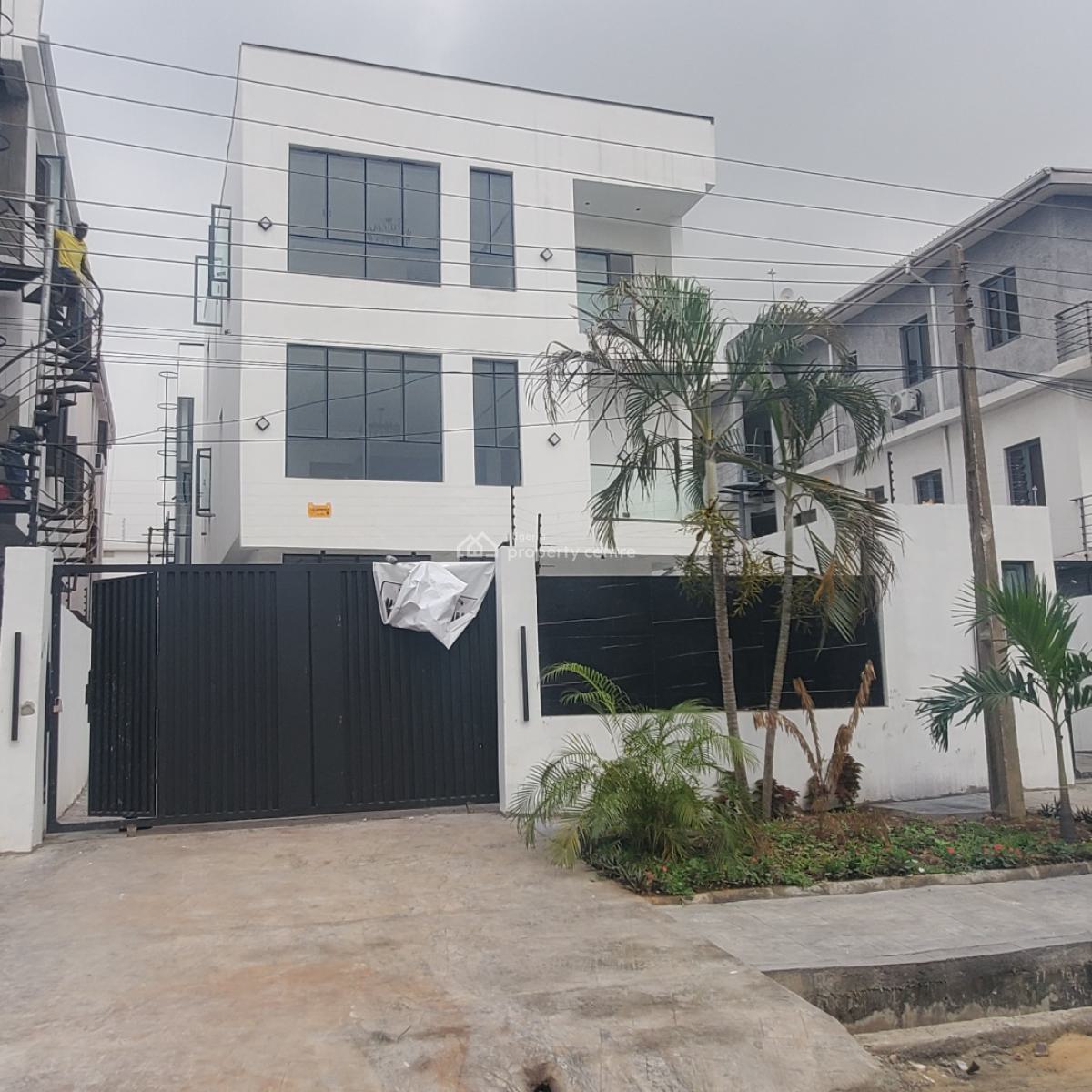 Exquisite 5bedroom Duplex with a Bq in a Secured Vicinity, Lekki Phase 1, Lekki, Lagos, House for Sale