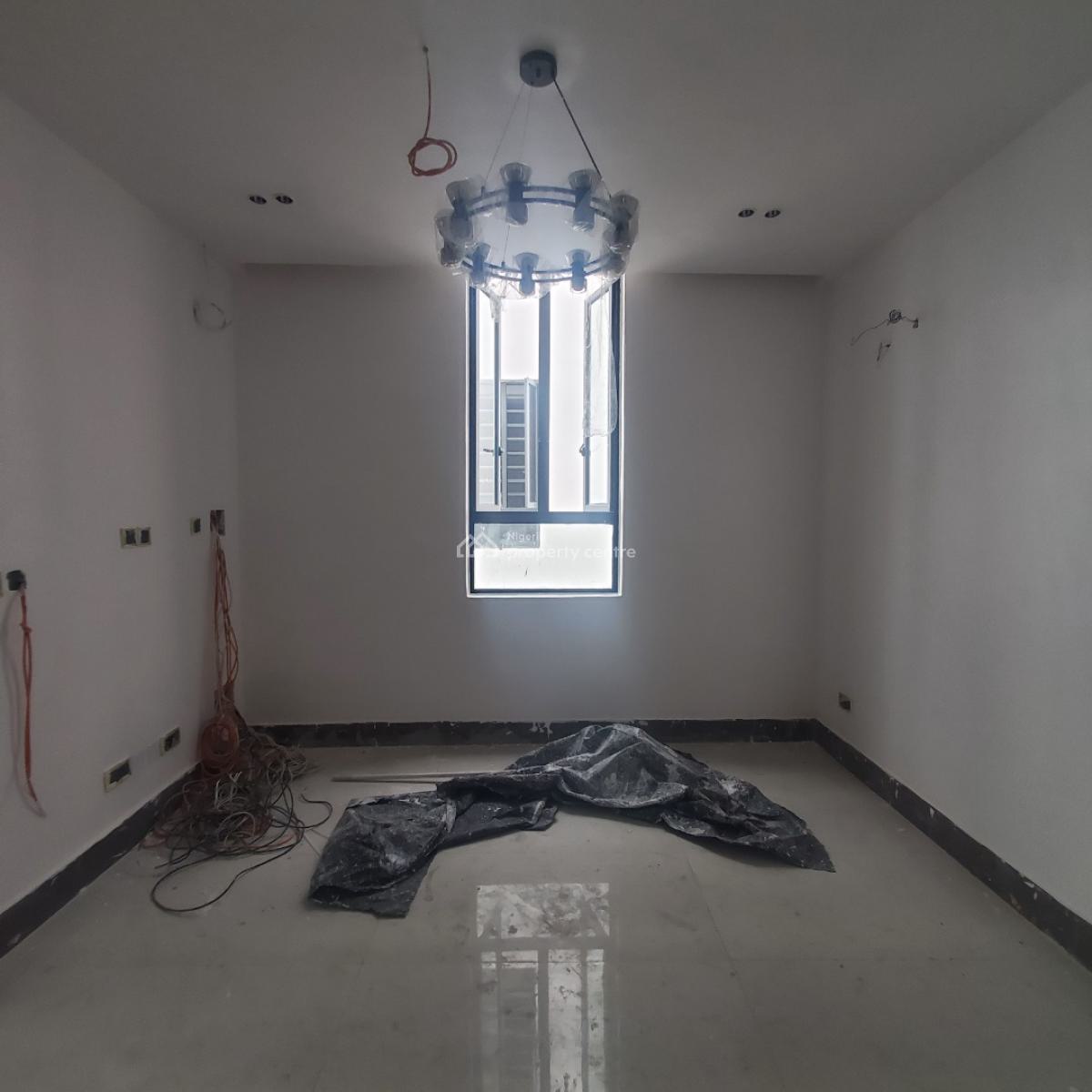 Exquisite 5bedroom Duplex with a Bq in a Secured Vicinity, Lekki Phase 1, Lekki, Lagos, House for Sale