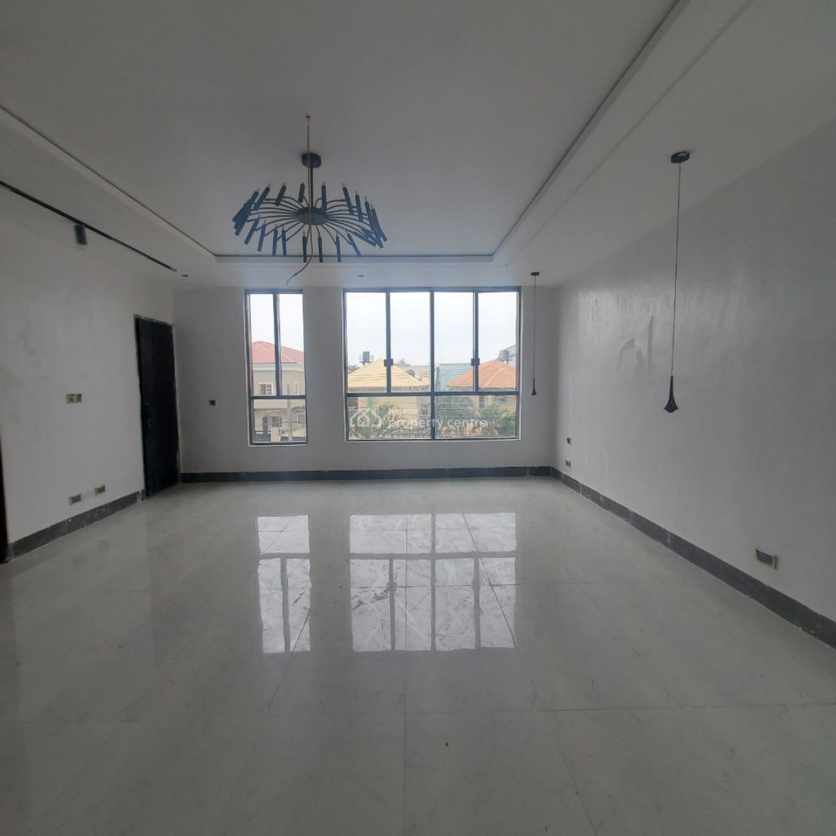 Exquisite 5bedroom Duplex with a Bq in a Secured Vicinity, Lekki Phase 1, Lekki, Lagos, House for Sale