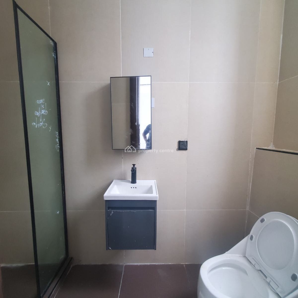 Exquisite 5bedroom Duplex with a Bq in a Secured Vicinity, Lekki Phase 1, Lekki, Lagos, House for Sale