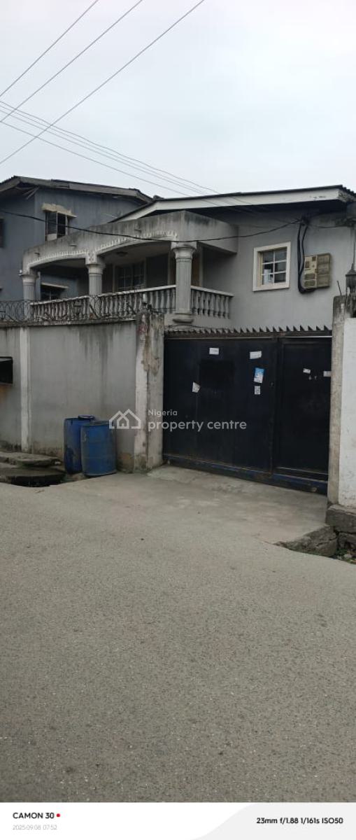 Sleek  1 Unit of 4 Bedroom Flat, Anthony, Maryland, Lagos, Flat / Apartment for Sale