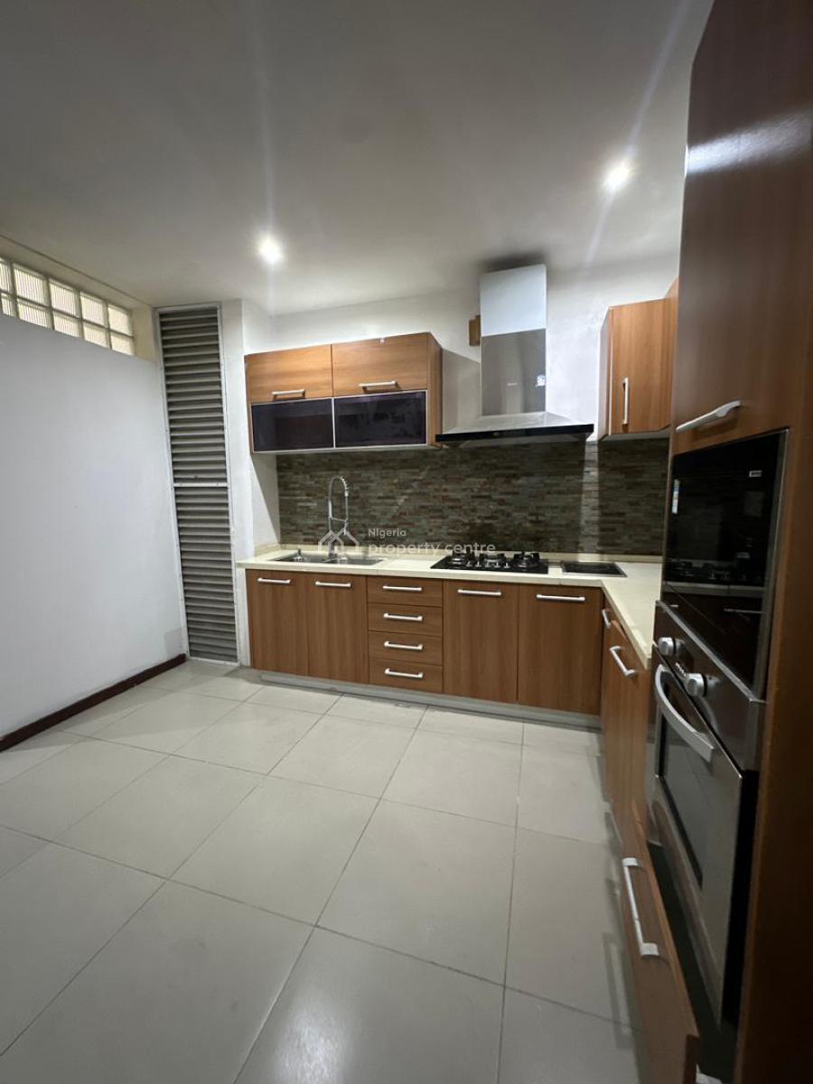 Luxury 3-bedroom Spacious Apartment with Bq on 6th Floor, Ikoyi, Lagos, Flat / Apartment for Rent
