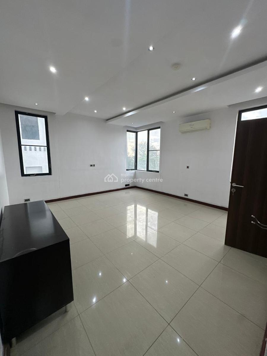 Luxury 3-bedroom Spacious Apartment with Bq on 6th Floor, Ikoyi, Lagos, Flat / Apartment for Rent